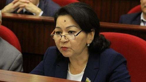  Нурия Айтжанова. Фото с сайта парламента Узбекистана