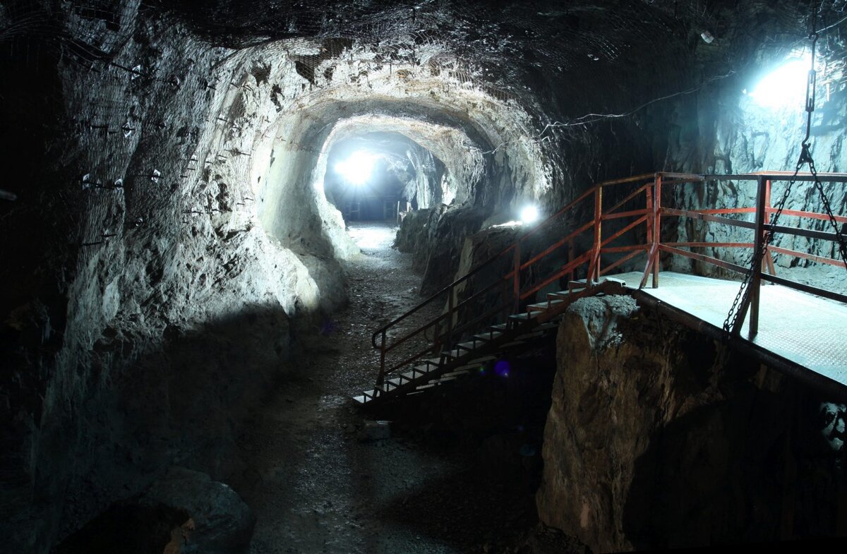 Complex Osowka - Имиджевый кредит: Петр Брож