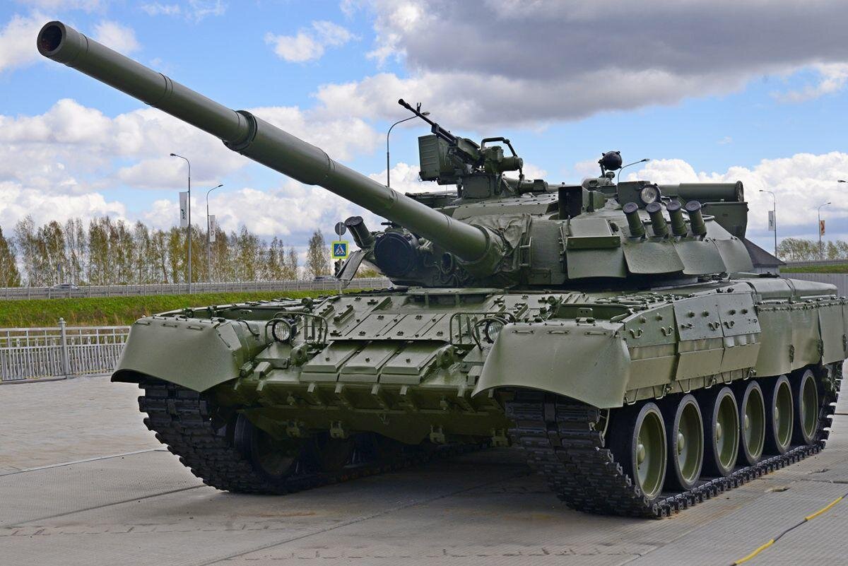 Почему в российских танках используют снаряды раздельного заряжания |  Оружие и техника | Дзен