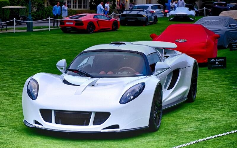 Основные характеристики: 7,0-литровый двигатель V8 с двойным турбонаддувом; Максимальная мощность: 1451 л.с.; Максимальная скорость: 270 миль в час; 
Время разгона: от 0 до 200 миль в час за 14,51 секунды; Вес: 2743 фунтов; Среднее время разгона: 13,63 секунды (300 км/ч)