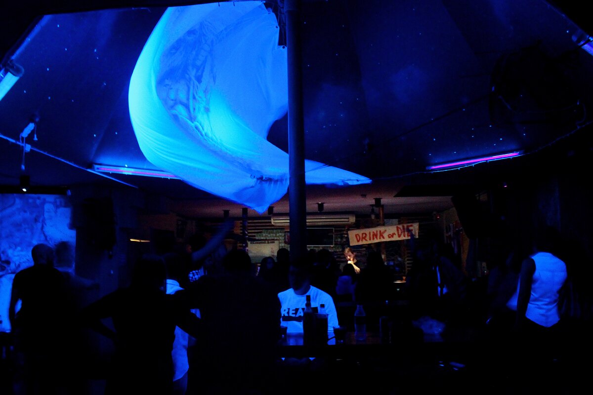 Бар "Северный флот", 3 часа ночи 