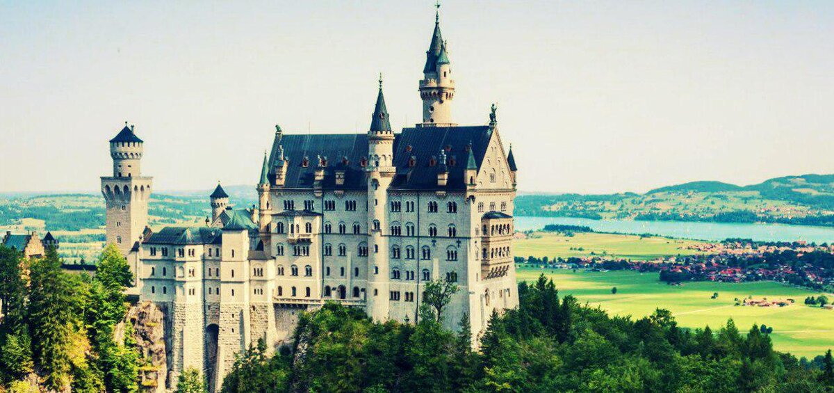 Замок Нойшванштайн, Германия.