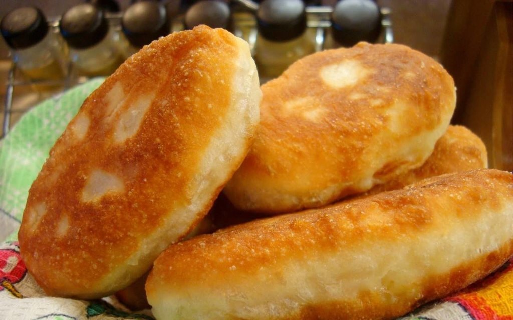 Воздушные жареные пирожки