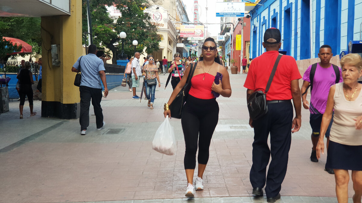 г. Сантьяго-де-Куба (август 2019 г.) Фото принадлежит автору канала "Новое Турне"