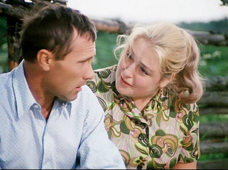 Кадр из кинофильма "Калина красная"