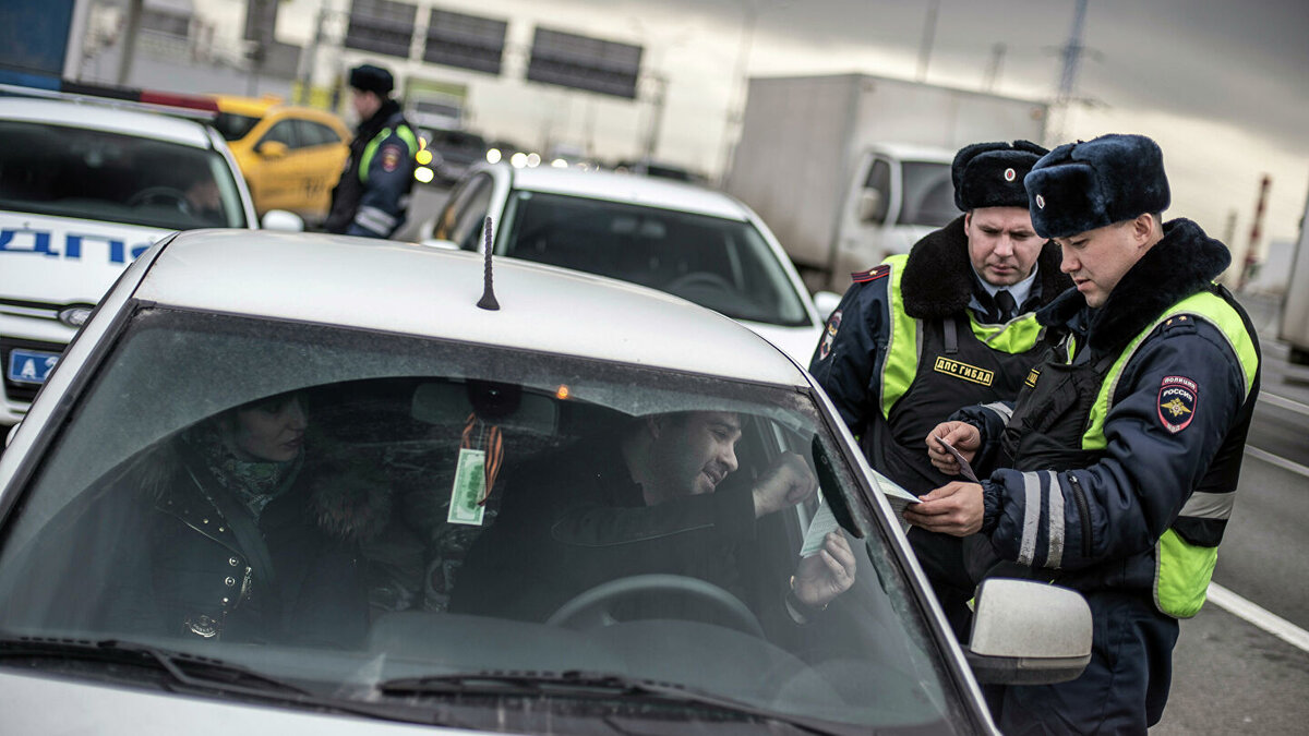 Министерство юстиции предложила - списывать штрафы за нарушение ПДД с банковских карт водителей