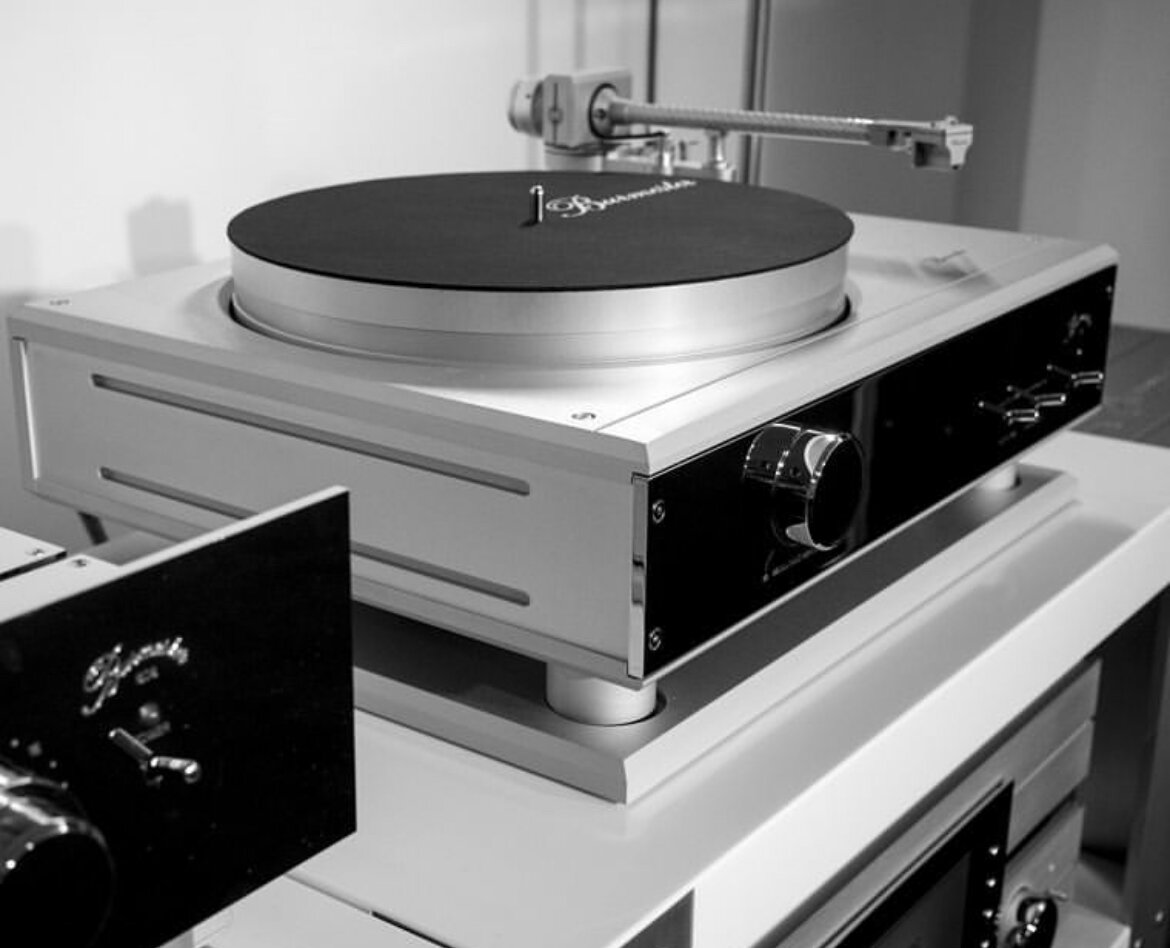 Официальное фото Burmester