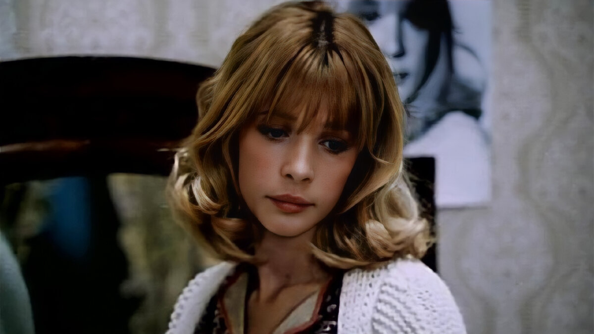 Кадр из фильма "Искренне ваш", 1985 год, режиссер Алла Сурикова