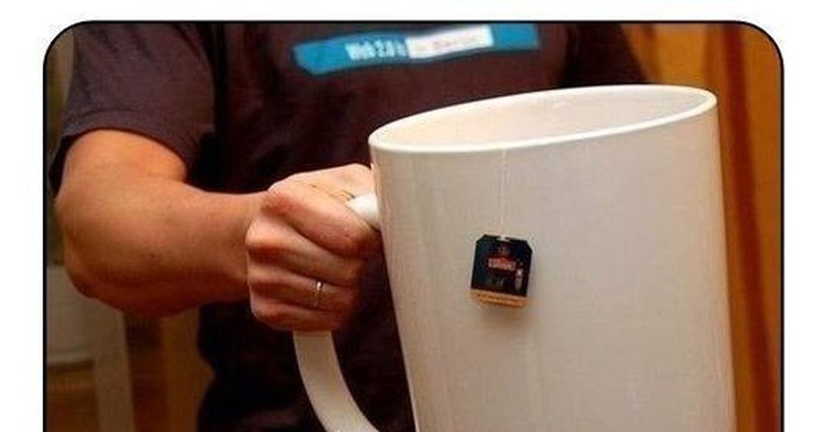 Кружка была примерно такая)) Картинка из интернета.