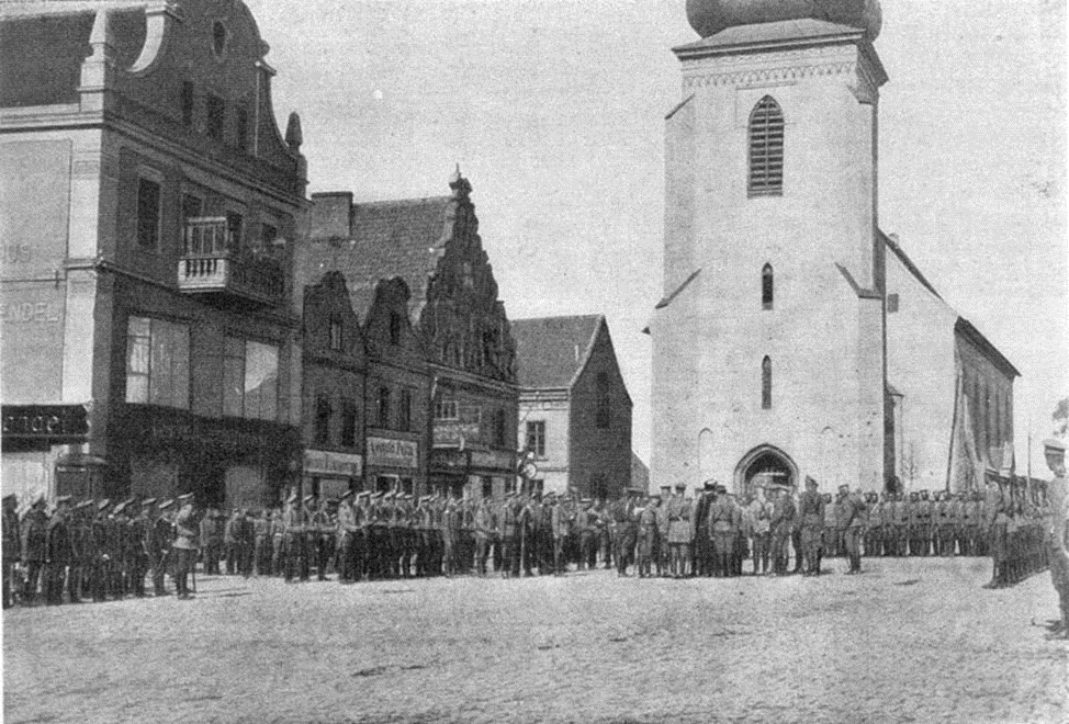 Парад Кавалергардского полка и лейб-гвардии Конного полка в Инстербурге (Восточная Пруссия) 1914 год. Журнал "Летопись войны". Выпуск 15
