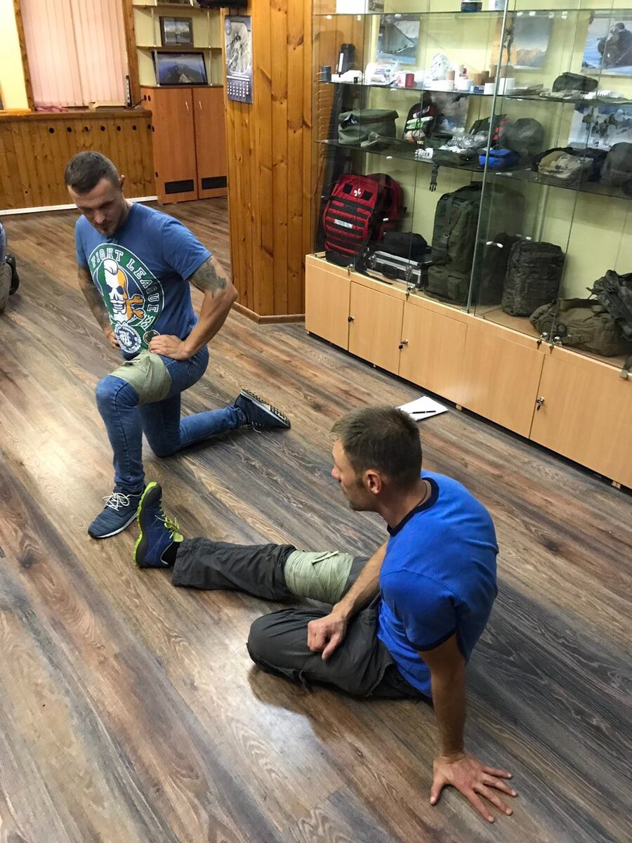 катулин артем николаевич врач. медик артем катулин. академия первой помощи. академия первой помощи. академия первой помощи.