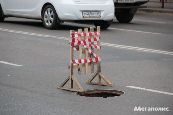  Украдено крышек в 2017 г.
Адмиралтейский - 15
Выборгский - 3
Калининский - 2
Кировский - 12
Колпинский - 121
Красногвардейский - 24
Красносельский - 78
Московский - 33
Невский - 259
Петродворцовый - 32
Приморский - 1
Пушкинский - 11
Фрунзенский - 49
Итого:  640