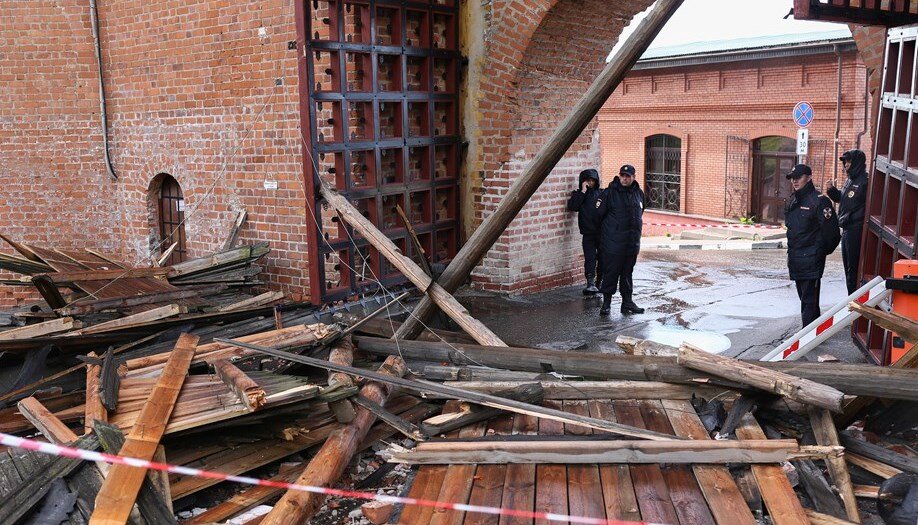 Нижегородский кремль, оставшийся без крыши