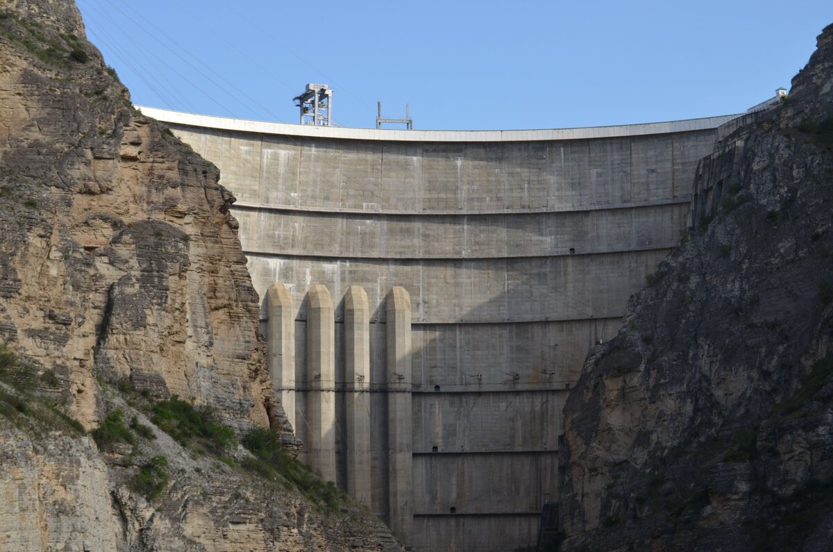 Дамба в дагестане фото