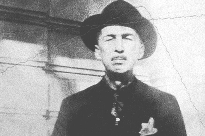 Не в обиду "презираемой" интеллигенции приведена здесь эта цитата из стихотворения Георгия Иванова.