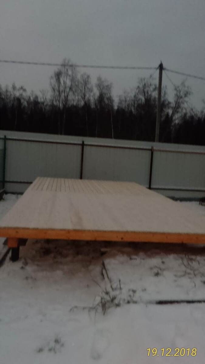 Чистовой пол после монтажа утеплителя и собственно пола.