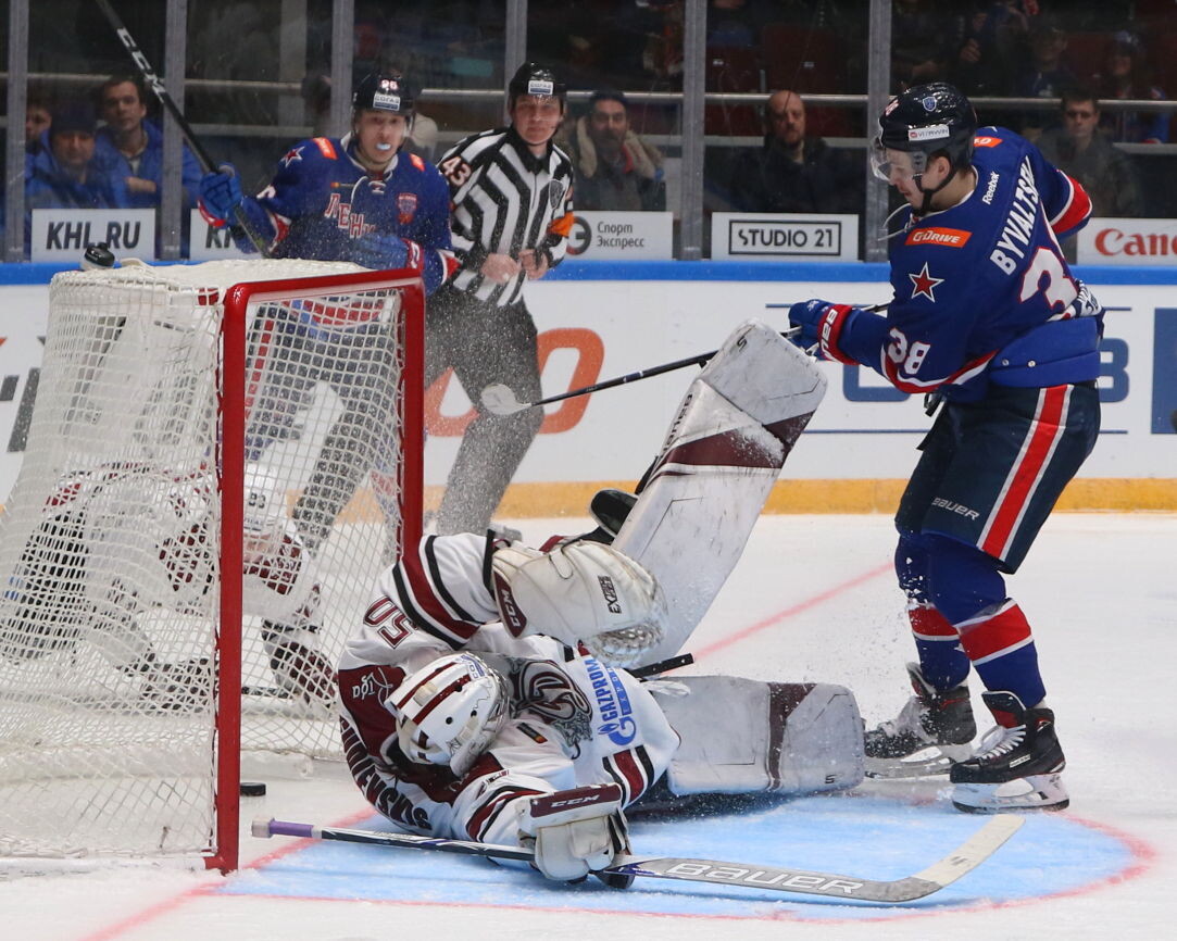 Петербургский СКА добился волевой победы на рижским "Динамо" 