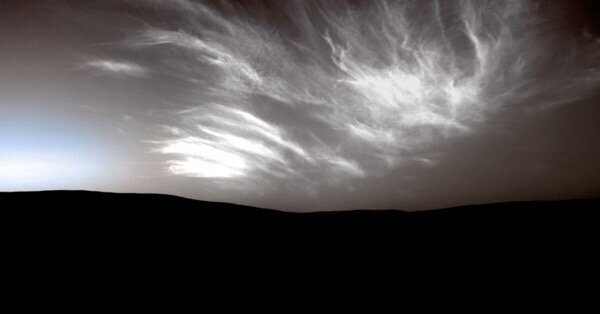 Марсианские облака, запечатлённые марсоходом Curiosity. NASA/JPL-Caltech/Justin Cowart