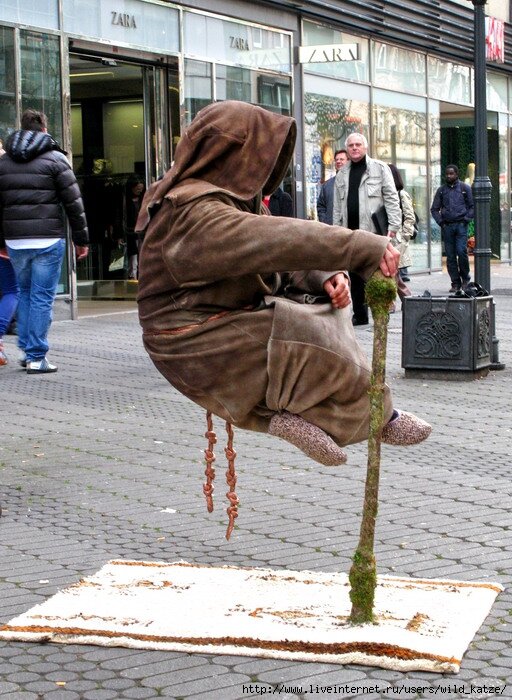 Уличная левитация