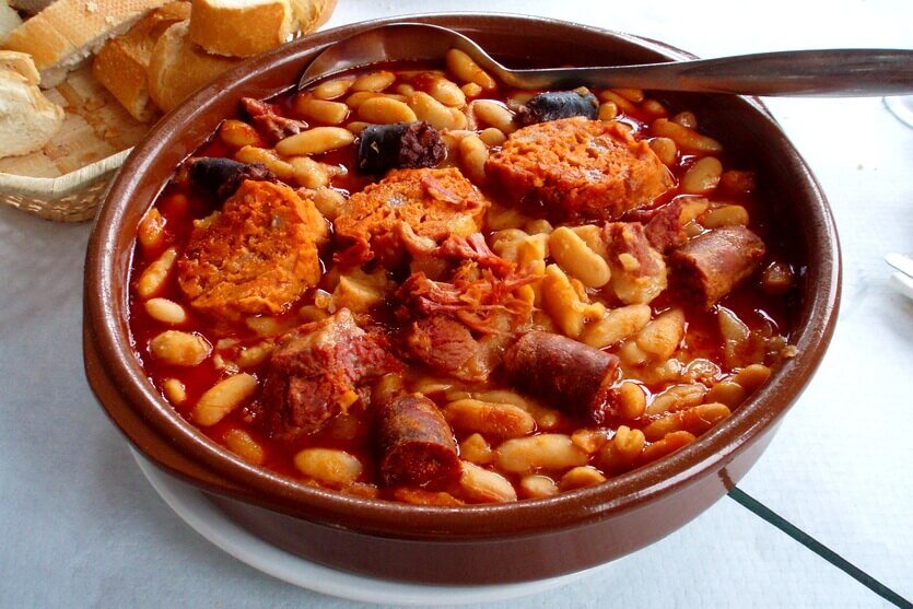 Cómo se hace la fabada asturiana