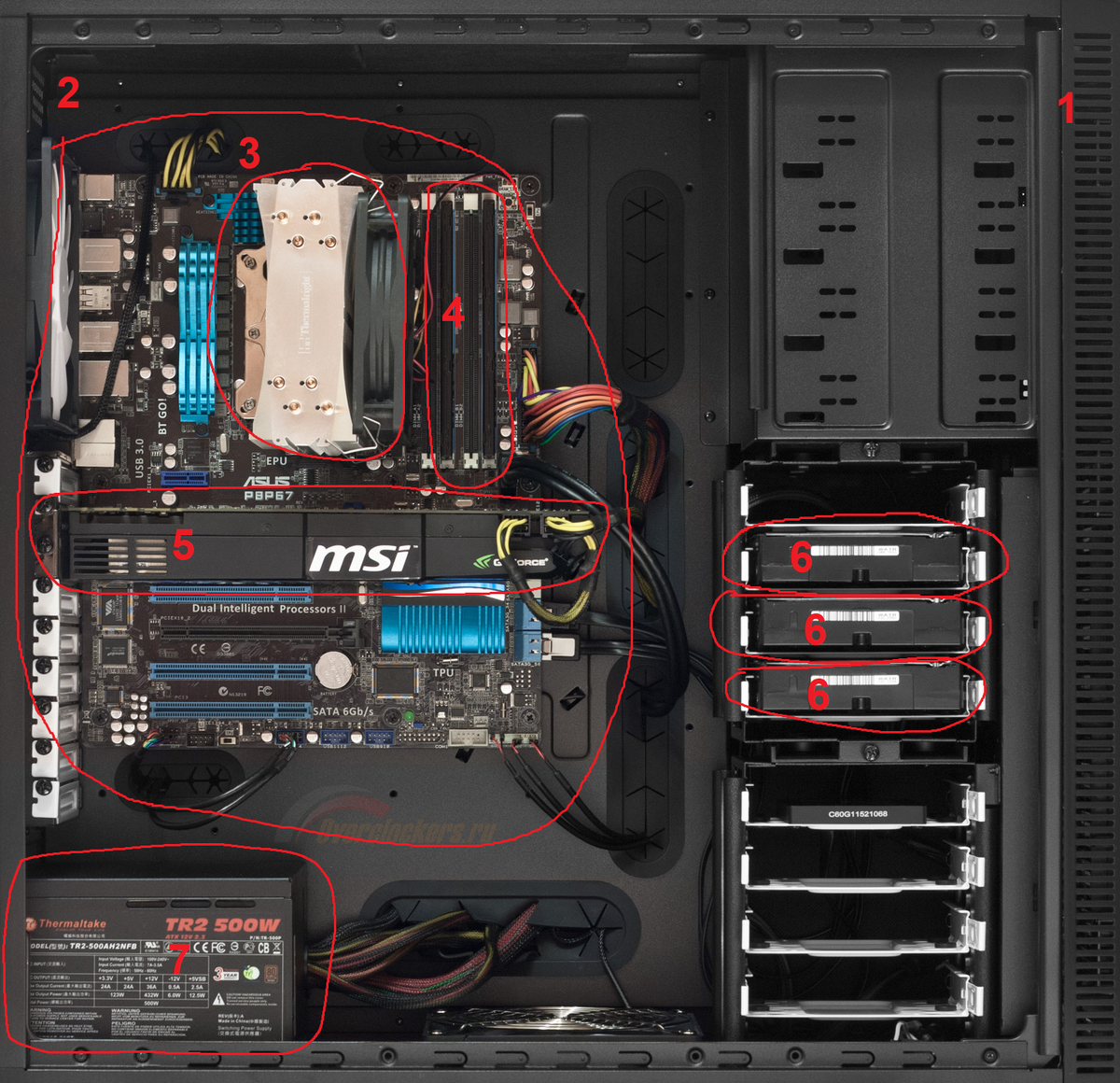 Pc что это. Системный блок 486 SFX изнутри. Компьютерный корпус Intel p4308xxmhjc 1200w Black. Компьютер изнутри. Системный блок ПК внутри.