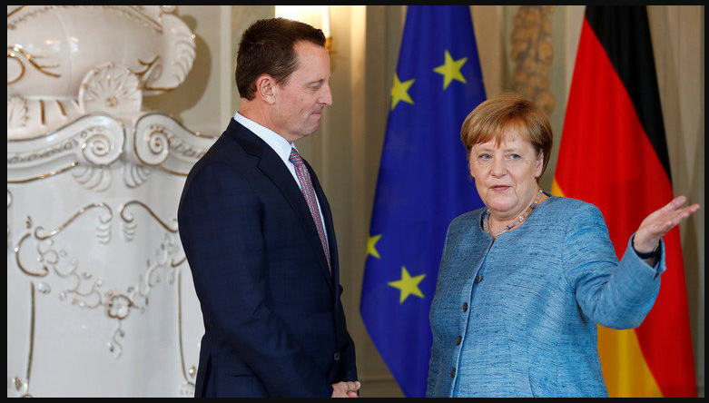 Канцлер Германии Ангела Меркель принимает посла США в Германии Ричарда Гренелла в Мезеберге, Германия, 6 июля 2018 года.