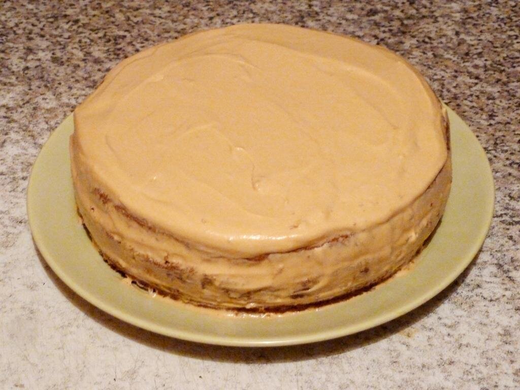 Бисквитный торт с кремом из сгущенки и масла рецепт с пропиткой фото пошагово в домашних