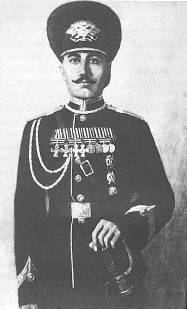 Если говорить о себе, то я не желаю иной судьбы, чем та, которая выпала на мою долю. Я счастлив и горд, что был командармом 1-й Конной… У меня сохранилась фотография, на которой я снят в форме старшего унтер-офицера Северского драгунского полка с четырьмя Георгиевскими крестами на груди и четырьмя медалями. Как в старину говорили, у меня был полный георгиевский бант. На медалях отчеканен девиз: «За веру, царя и отечество». Но мы, русские солдаты, воевали за Отечество, за Россию, за народ.