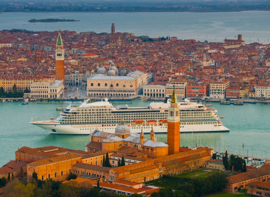 July 14, 2021 - Italy Proceeds With Large Ship Ban in Venice From Aug. 1Пе
