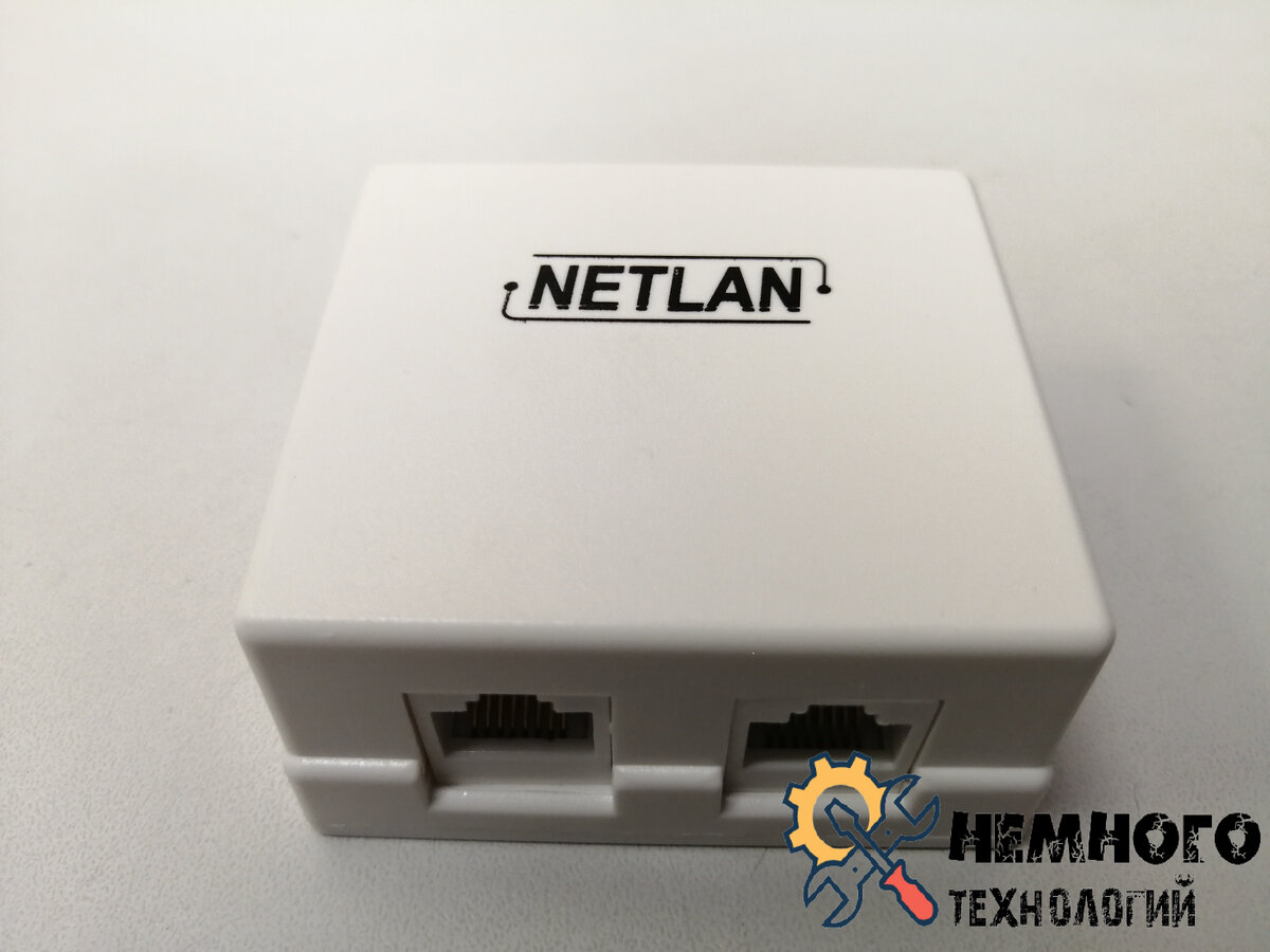 Настенная розетка неэкранированная NETLAN EC-UWO-2-UD2-WT-10 (вид со стороны портов порта RJ45/8P8C)