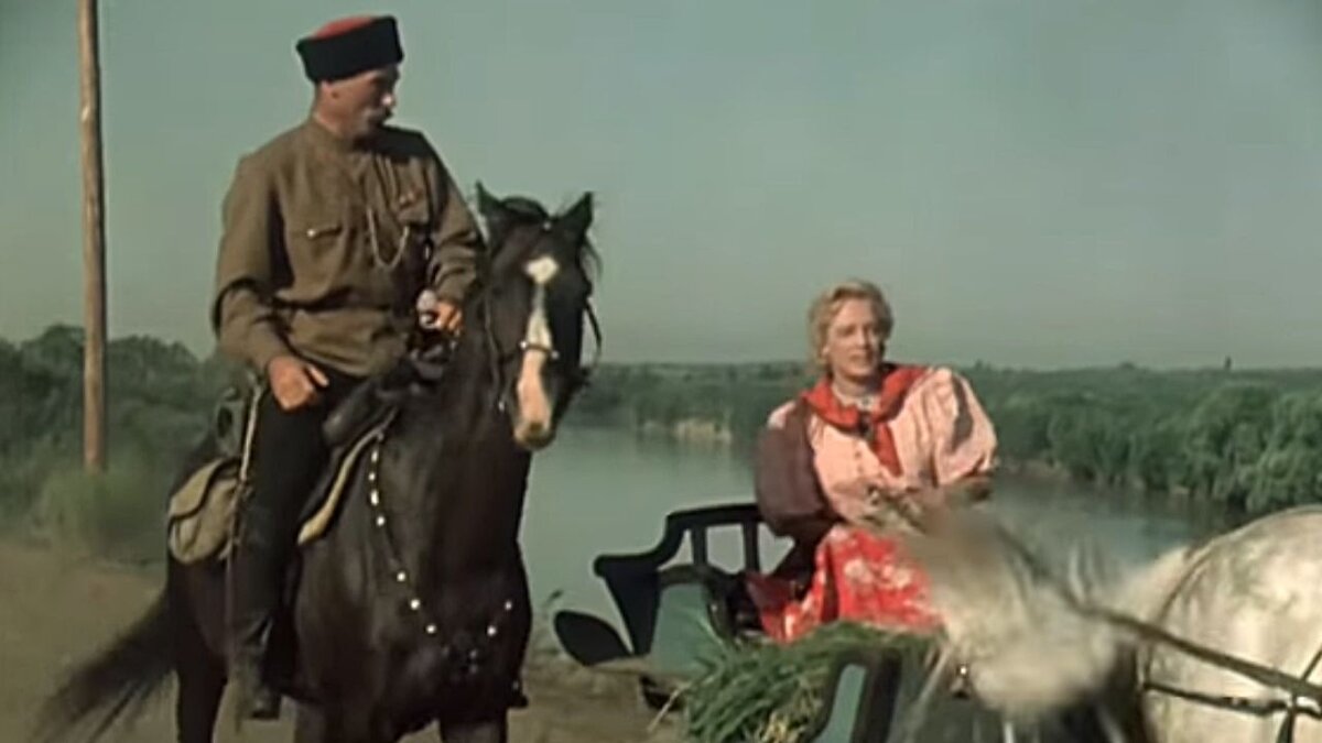 Сергей Лукьянов и Марина Ладынина в к/ф "Кубанские казаки"