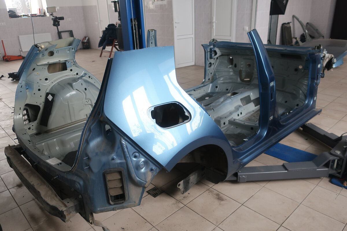 распил на части Фольксваген Гольф 7 - начало