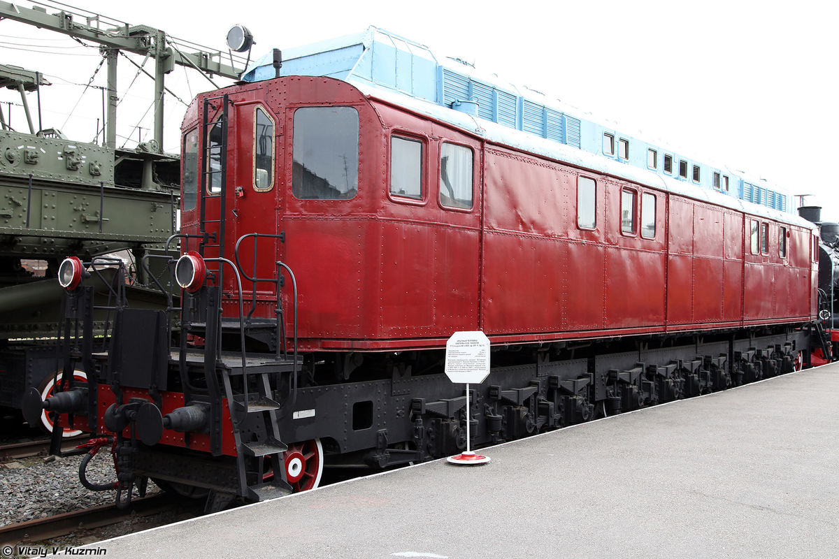 Первый в СССР тепловоз - Щэл1