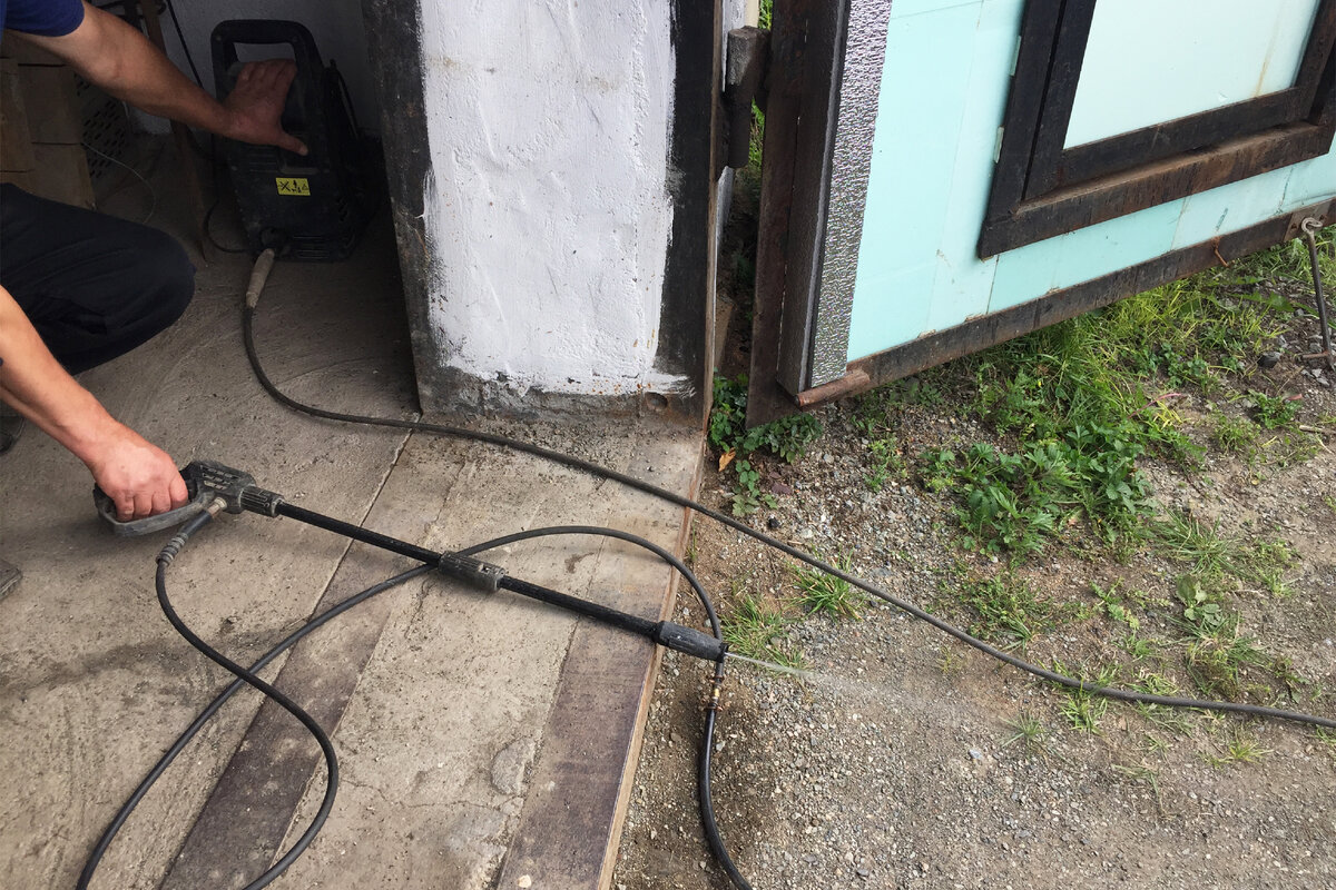 включенная мойка