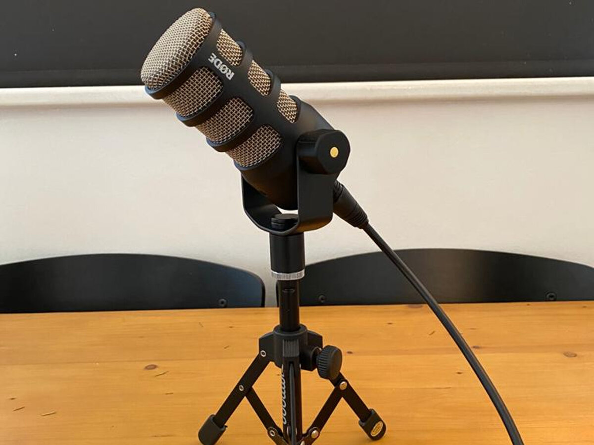 RODE Podmic (11000 рублей)