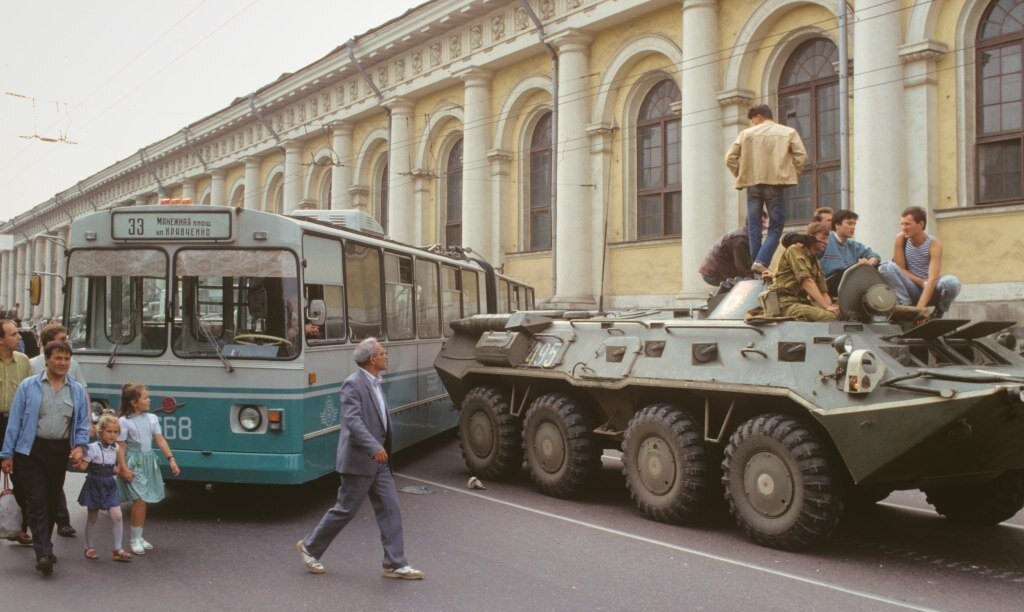 Планы гкчп и защитники белого дома