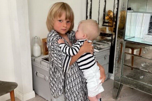 «У ребёнка праздник! Арсению 3 годика!» - Яна Рудковская на лучших ФОТО с младшими детьми