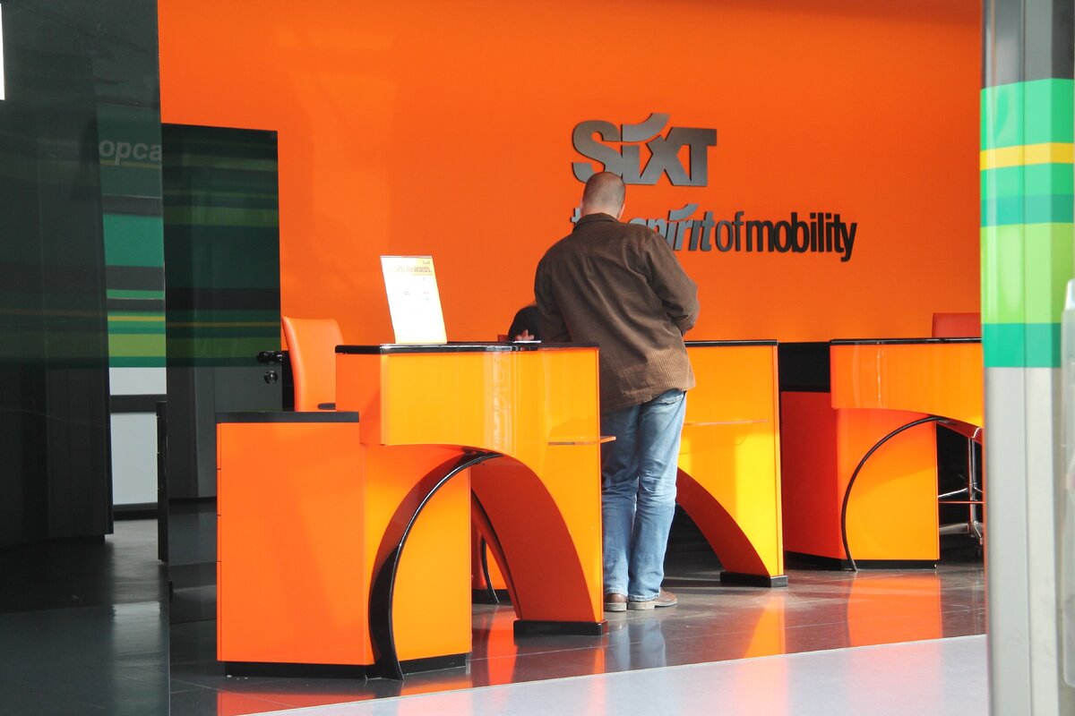 Коллеги по экспедиции слегка сомневались в моих способностях договориться с чужеземной девушкой...