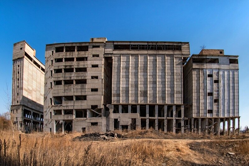 Недостроенный из за распада СССР комбикормовый завод