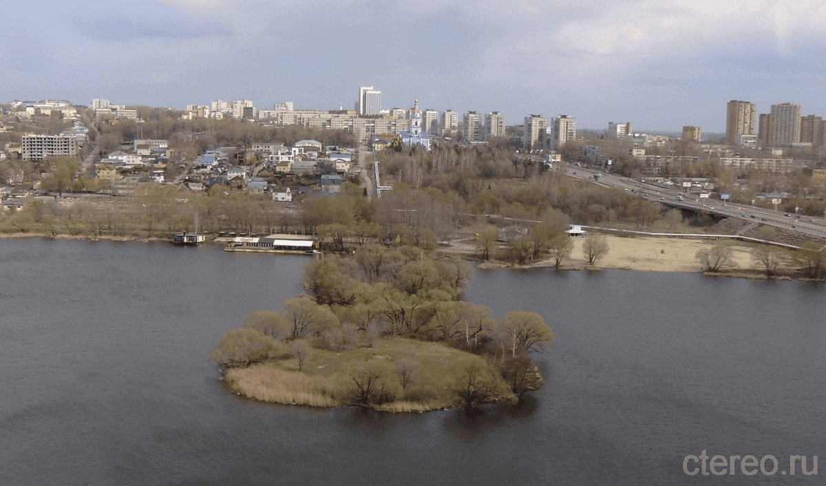 Свияга. А там за горой ещё и Волга течёт