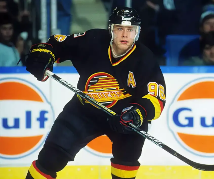 павел буре ванкувер кэнакс. павел буре нхл. буре нхл. павел буре нхл. павел владимирович буре.