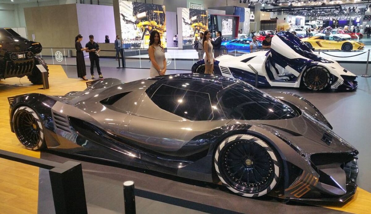 Devel Sixteen 5000 л с