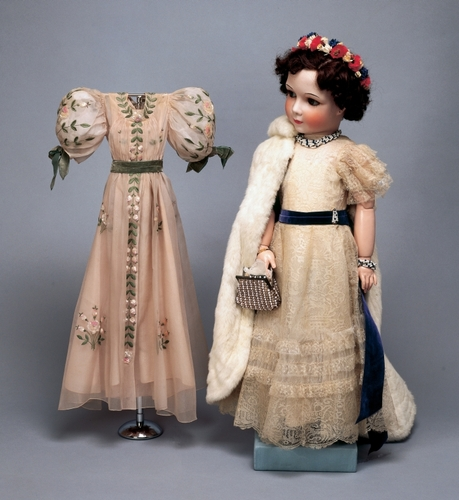 Как одеваются куклы настоящих принцесс