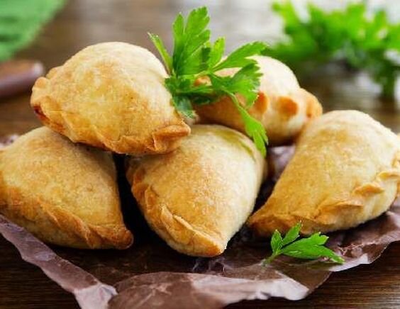 Румяные мясные пирожки