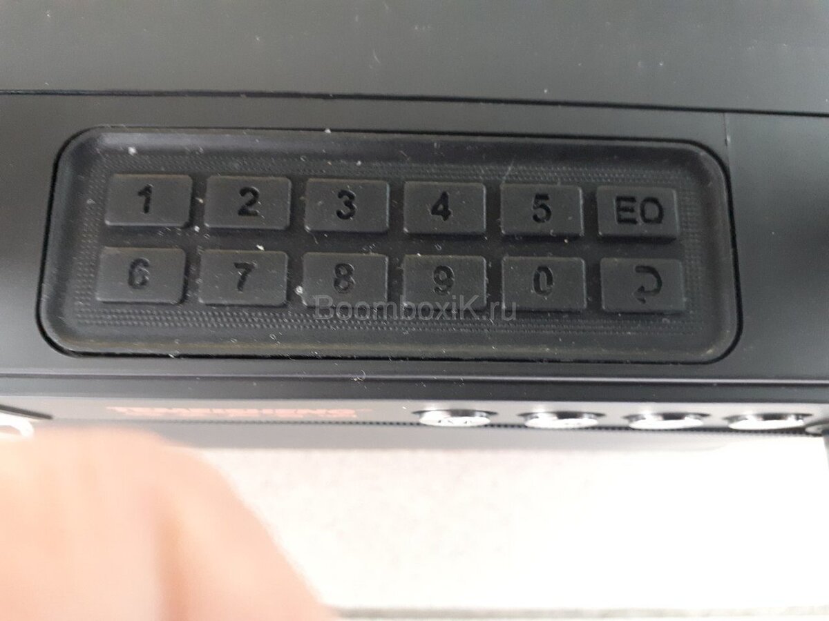 Кнопки выбора трека