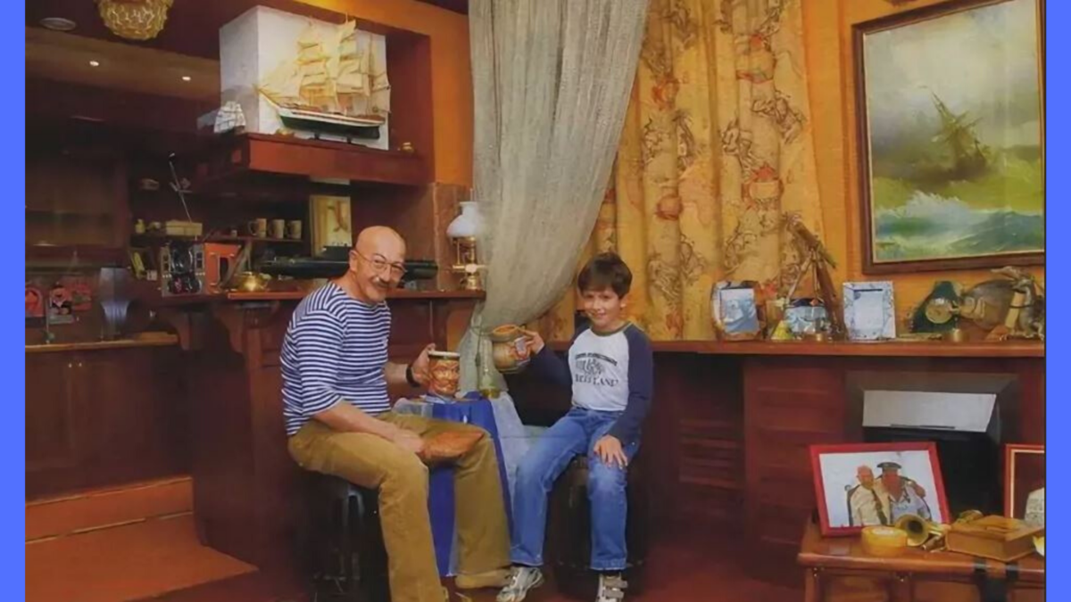 Александр розенбаум с семьей фото