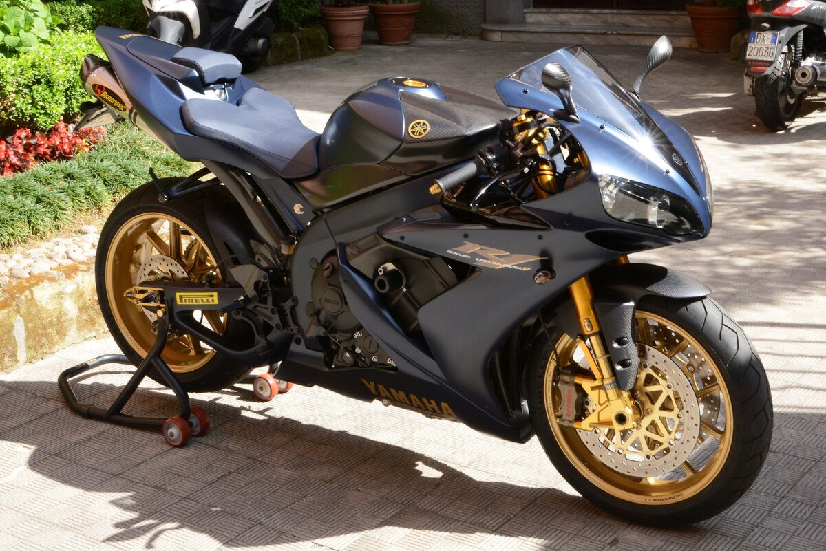 РњРѕС‚РѕС†РёРєР» Yamaha r1 Diablo