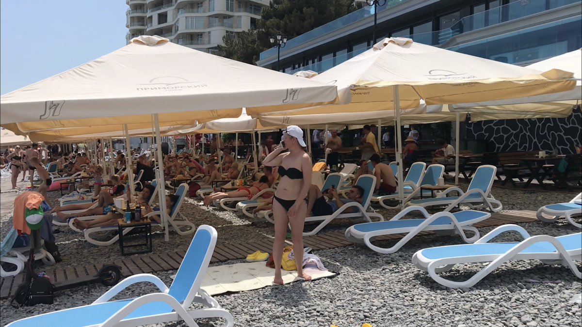 Пляж в Ялте сегодня