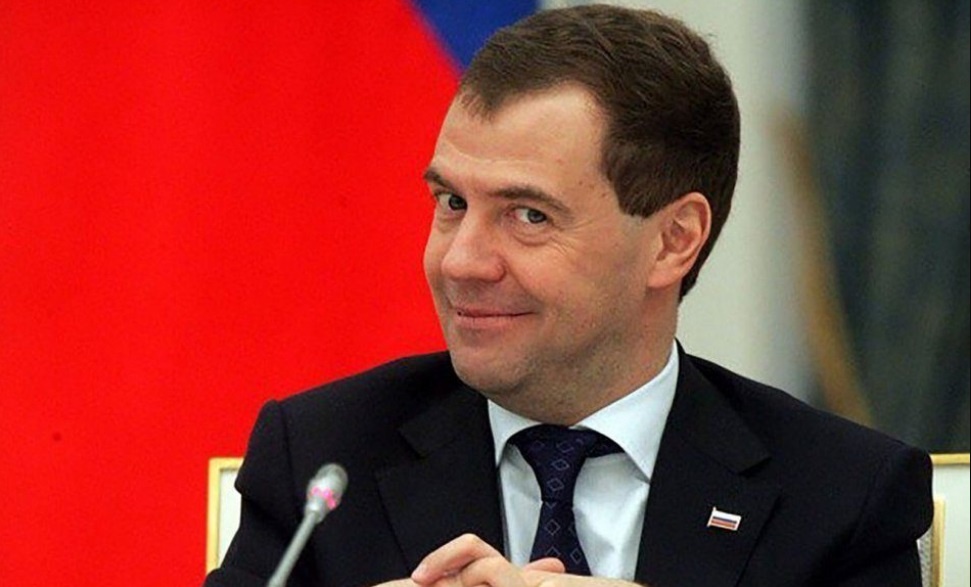 https://mezon.io/wp-content/uploads/2020/01/medvedev-dmitrij-950x580.jpg
