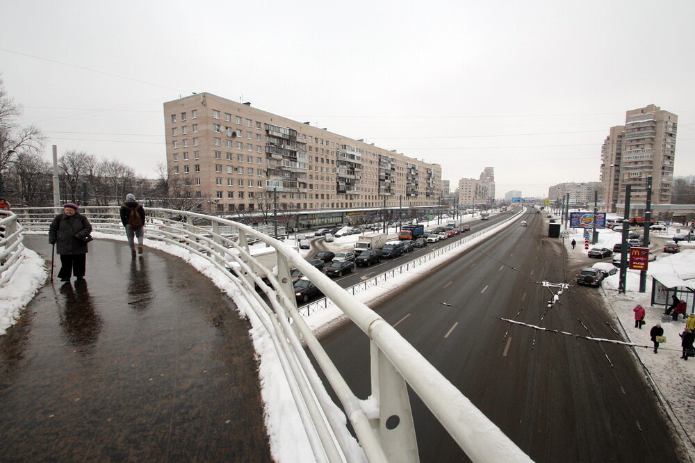 Проспект славы санкт петербург. Перекрёсток пр славы и Будапештской улицы. Проспект славы СПБ. Купчино Санкт-Петербург проспект славы. Проспект славы Санкт-Петербург Будапештская.